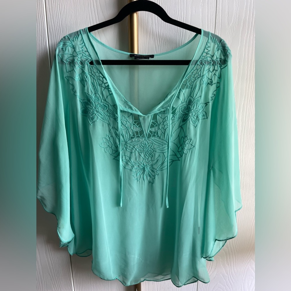 BCBG flutter sleeve top